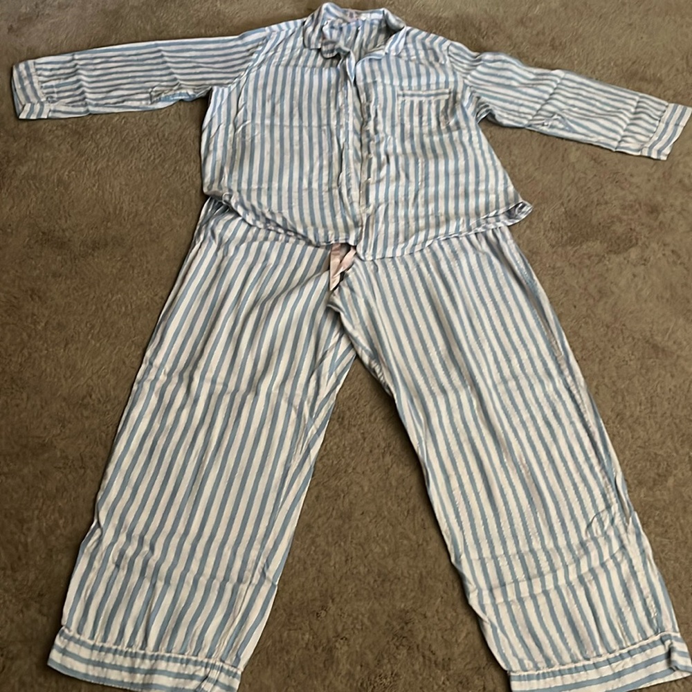 VICTORA’S SECRET PAJAMAS - XL